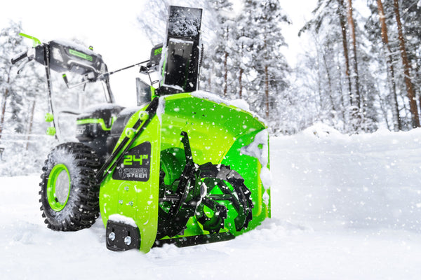 2-Stage vs. 3-Stage Snow Blowers Feature