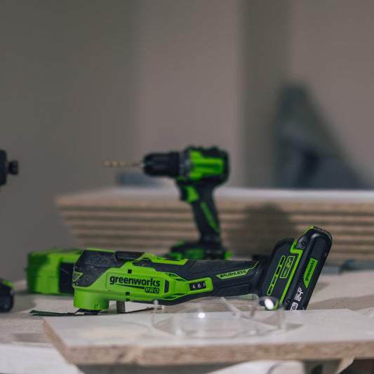 24V PowerAll Pro 4.2° Oscillating Multi-Tool Kit with with Depth Stop, Dust Extractor & Sanding Accessories