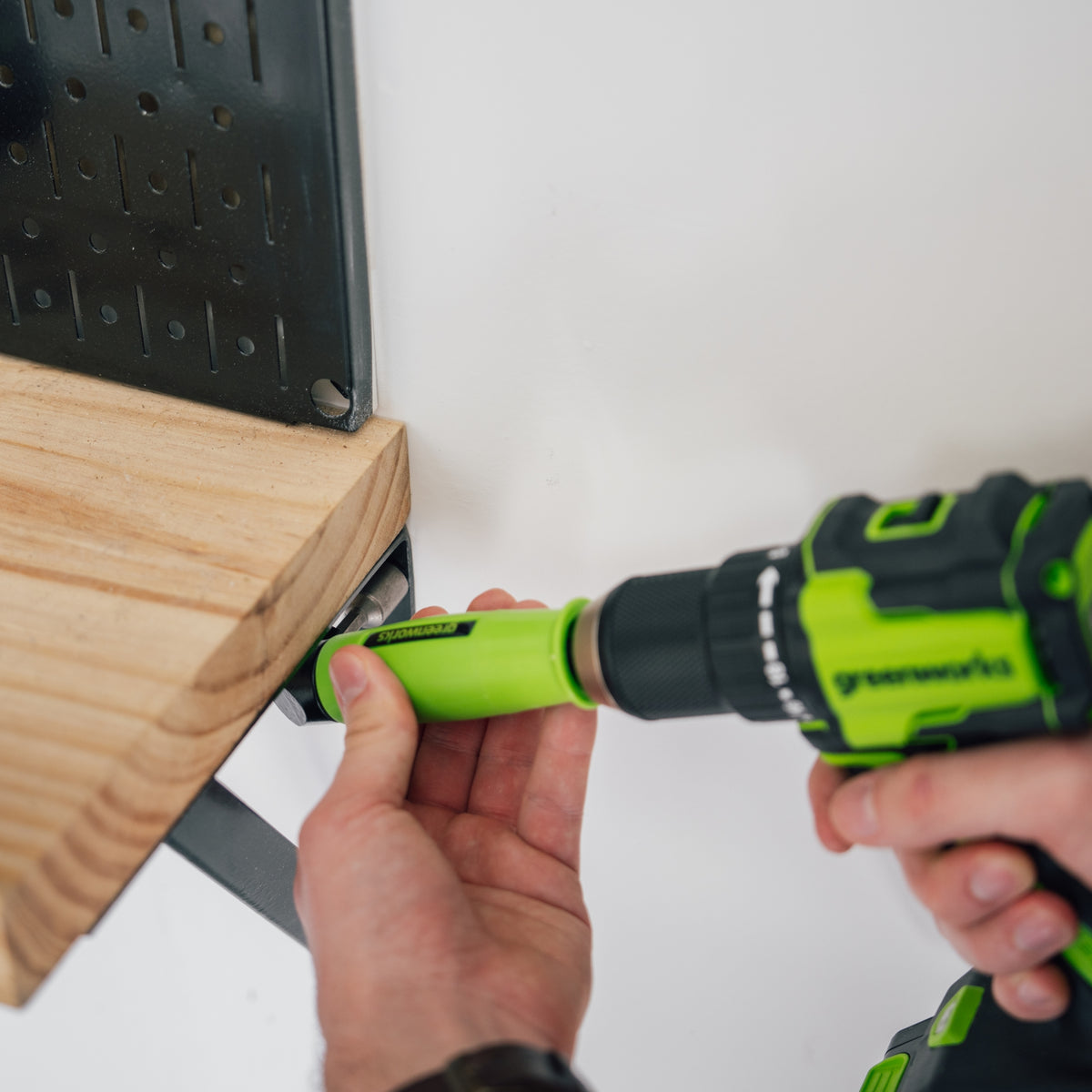Magnetic 1/4" Hex Shank Right Angle Drill Attachment