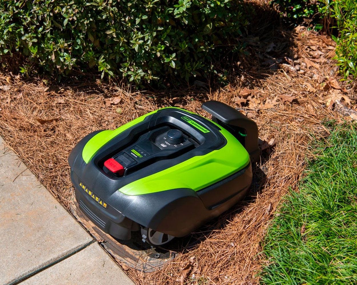 optimow 25 Robotic Lawn Mower | Greenworks Pro